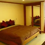 Rouge Service Apartment